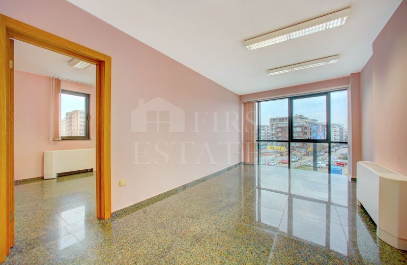 De inchiriat  Birou Sofia , Crâstova vada , 220 mp | 53198123 - imagine [5]