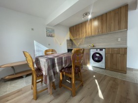 2 bedroom Kolhozen pazar, Varna 1