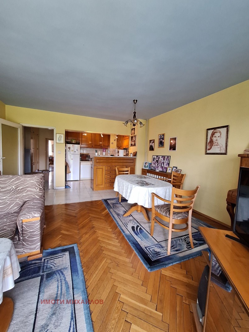Zu vermieten  2 Schlafzimmer Sofia , Lozenez , 90 qm | 63248797