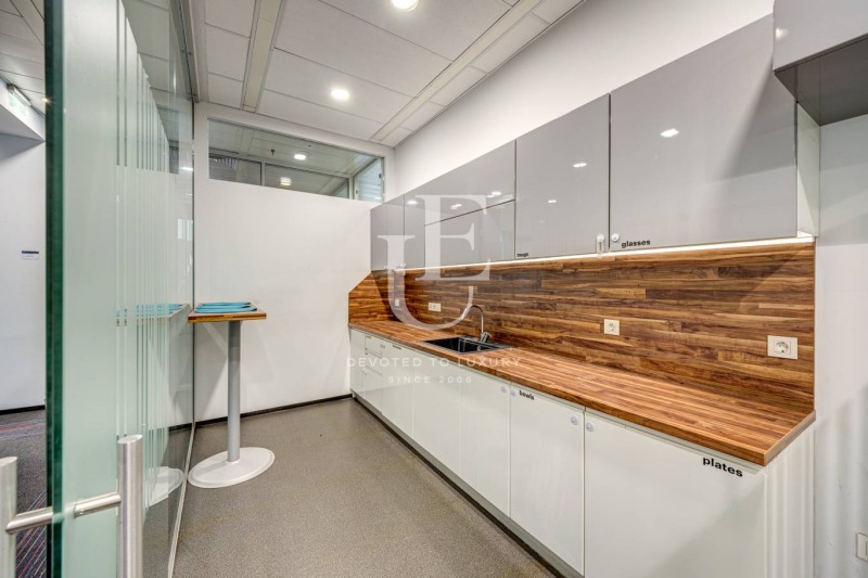 Zu vermieten  Büro Sofia , Manastirski liwadi , 619 qm | 69088282 - Bild [11]
