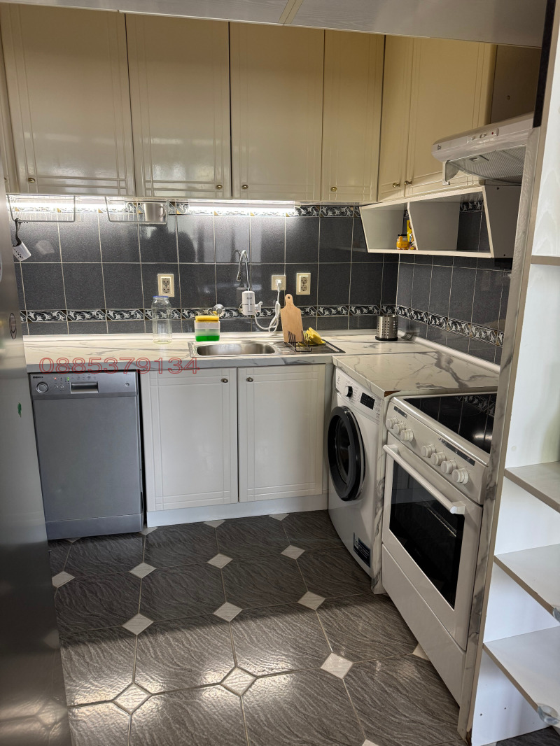 Дава под наем 3-СТАЕН, гр. София, Лозенец, снимка 5 - Апартаменти - 52648347