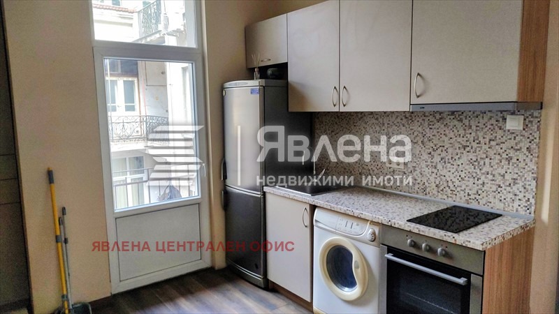 Дава под наем 4-СТАЕН, гр. София, Център, снимка 5 - Апартаменти - 53471401