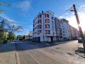 1 ložnice Chadži Dimitar, Sofia