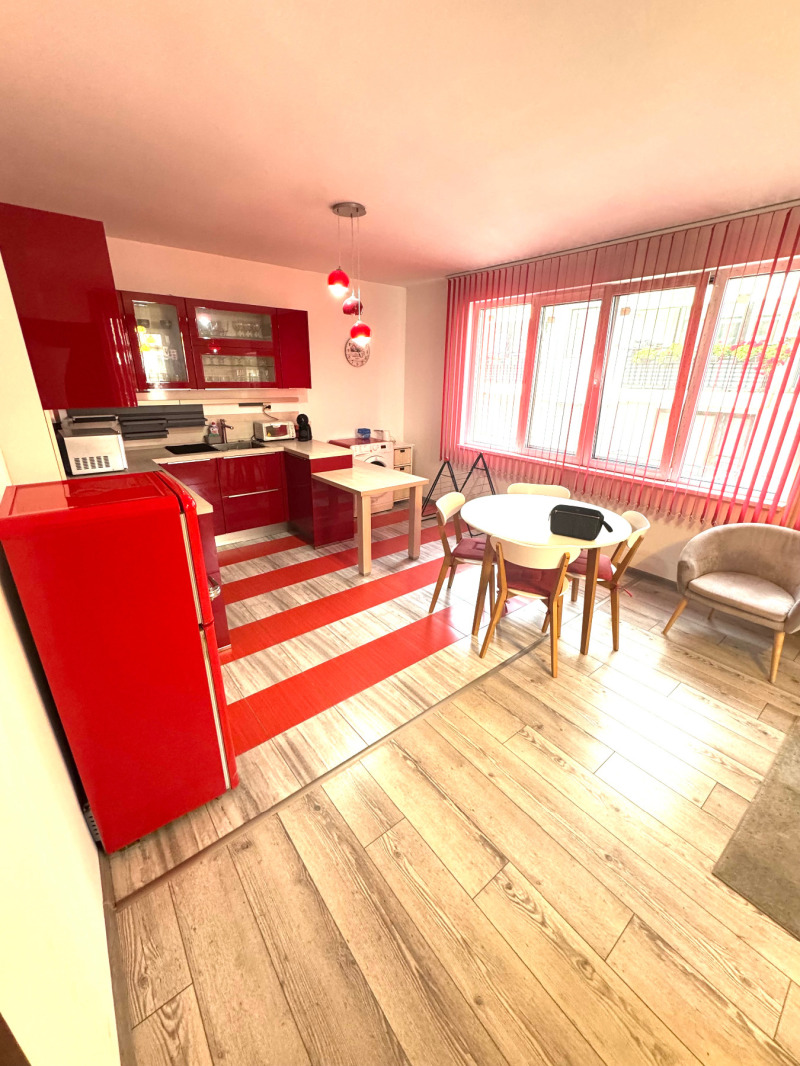 Do wynajęcia  1 sypialnia Sofia , Reduta , 70 mkw | 75630410 - obraz [2]