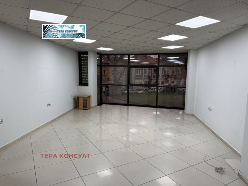 Дава под наем ОФИС, гр. Плевен, Идеален център, снимка 4 - Офиси - 53512384