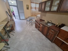 Estudio Tri chuchura - tsentar, Stara Zagora 4