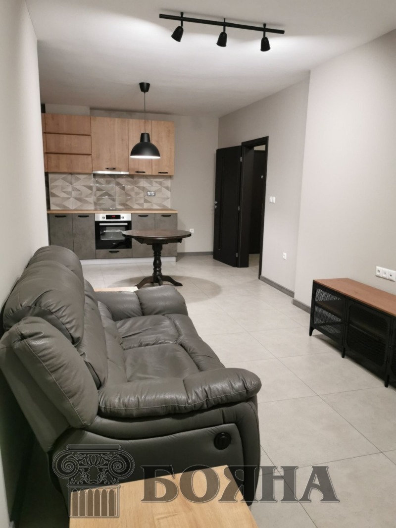 För uthyrning  1 sovrum Ruse , Centar , 70 kvm | 64157923 - bild [3]