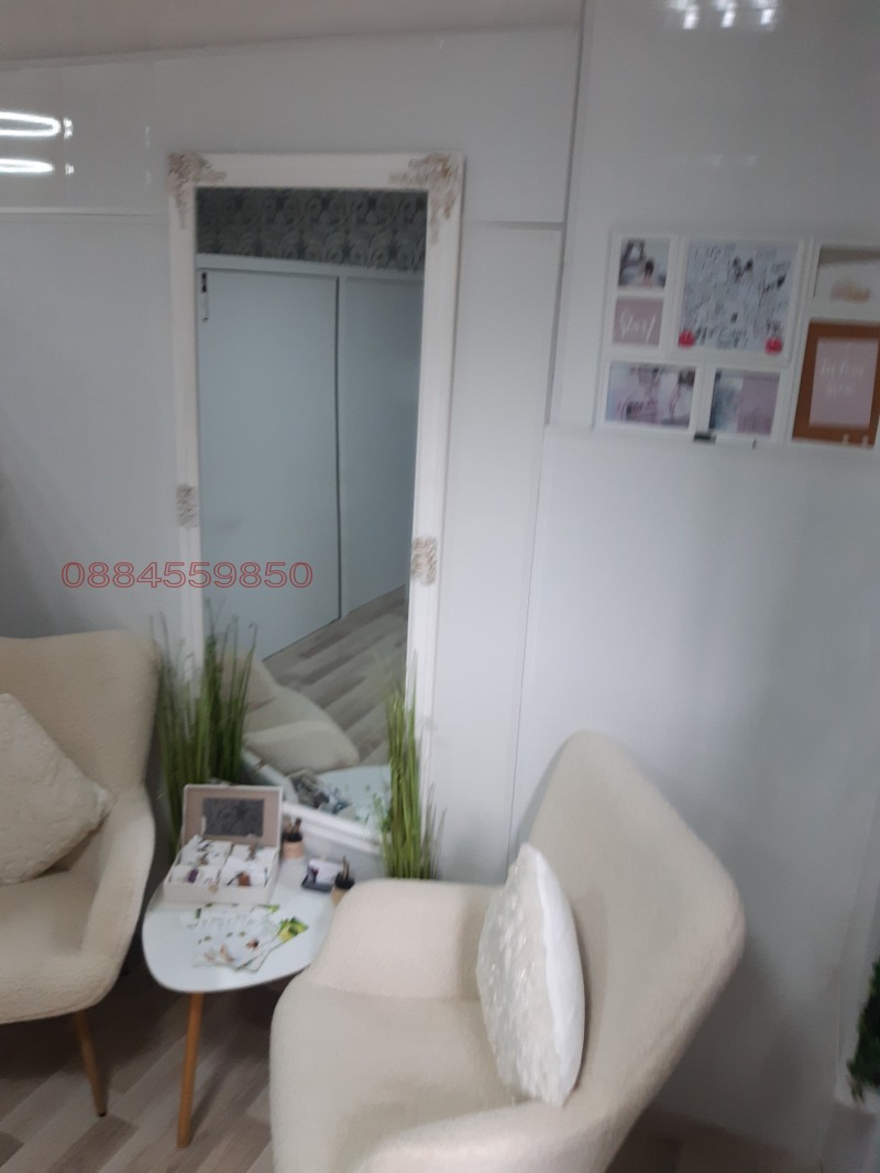 Дава под наем МАГАЗИН, гр. Монтана, Идеален център, снимка 5 - Магазини - 52783292