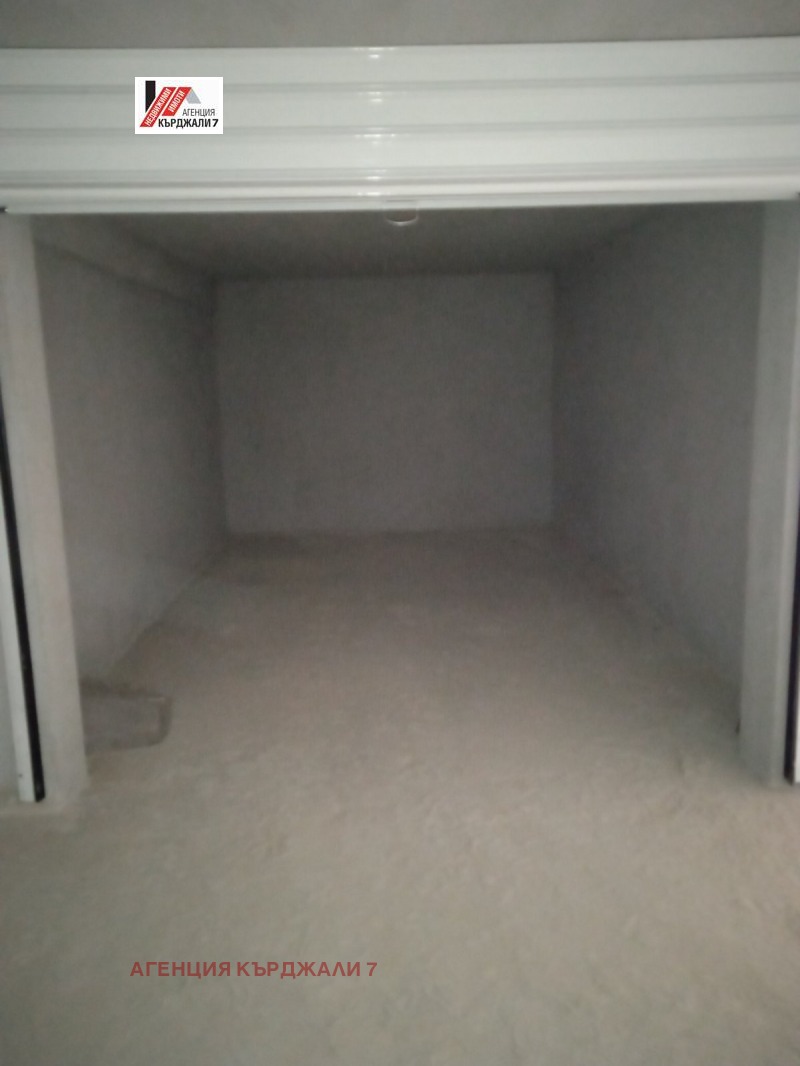 För uthyrning  Garage Kardjali , Vazrojdenci , 20 kvm | 75868020