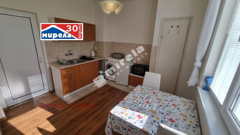 Zu vermieten  1 Schlafzimmer Sofia , Zentar , 55 qm | 42429379 - Bild [3]