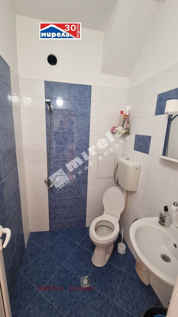 Zu vermieten  1 Schlafzimmer Sofia , Zentar , 55 qm | 42429379 - Bild [6]