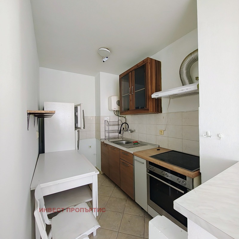 Издаје се  1 спаваћа соба Софија , Борово , 65 м2 | 38154862
