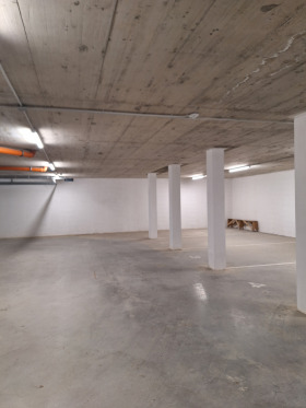Te huur Parkeerplaats