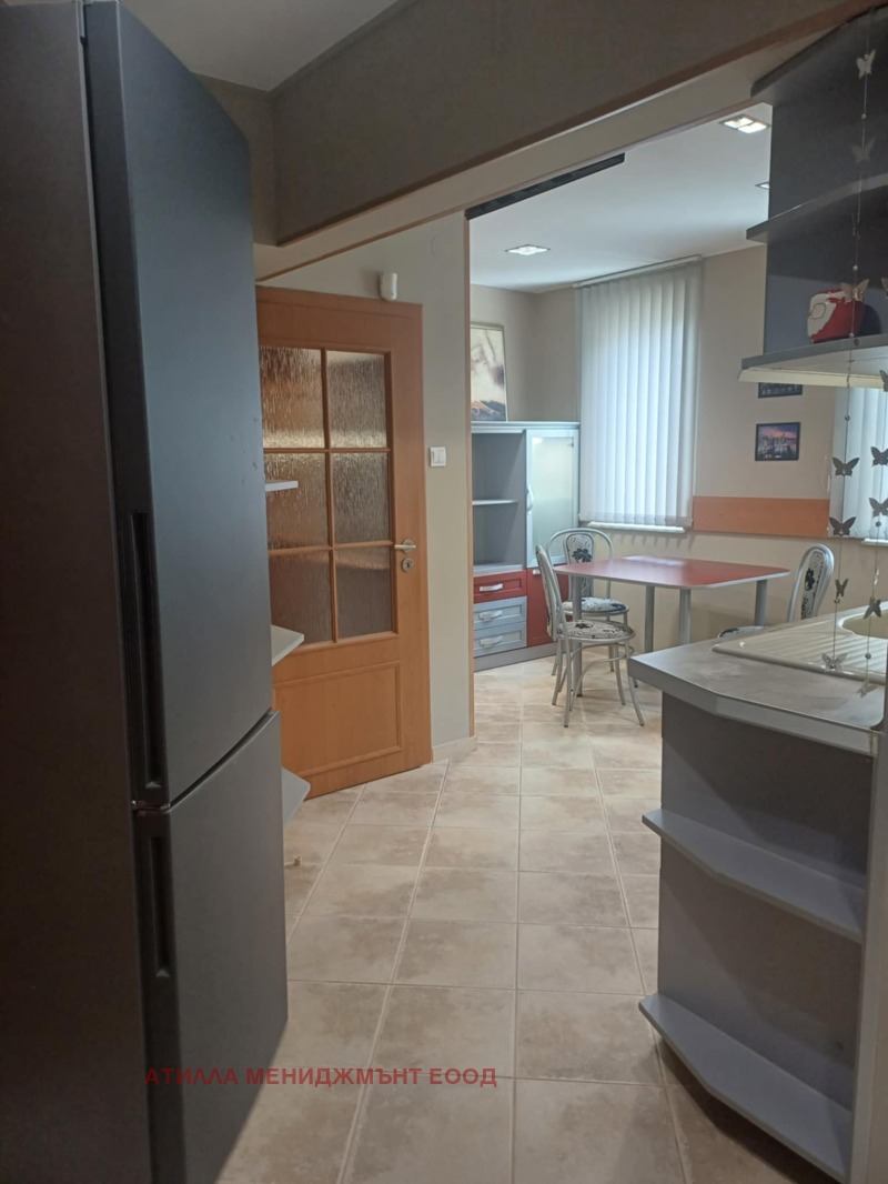Дава под наем  2-стаен град Пловдив , Център , 89 кв.м | 59991810 - изображение [17]