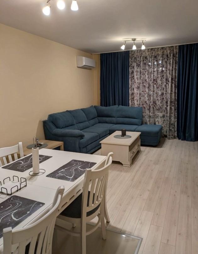 Издаје се  1 спаваћа соба Софија , Младост 2 , 80 м2 | 59865900