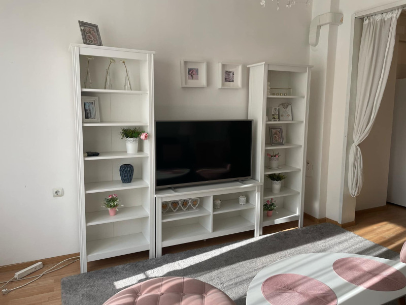 K pronájmu  1 ložnice Sofia , Centar , 75 m2 | 82978201 - obraz [5]