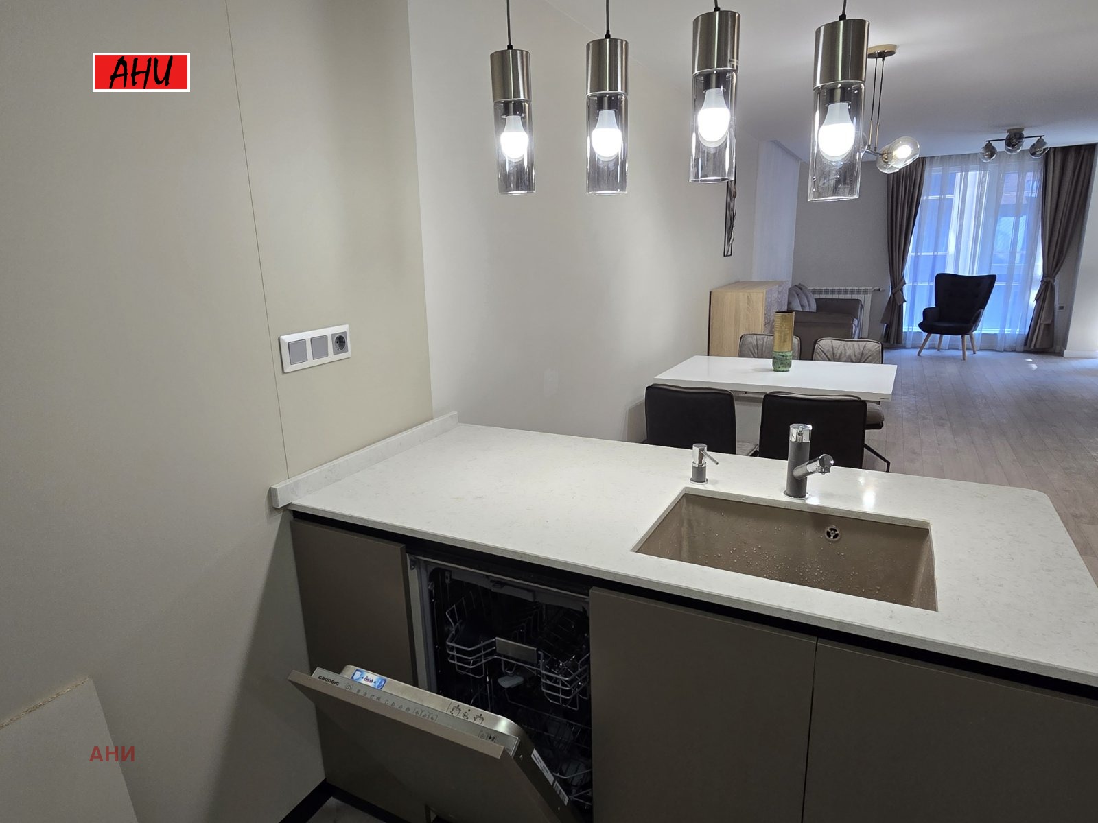 Дава под наем 3-СТАЕН, гр. Пловдив, Център