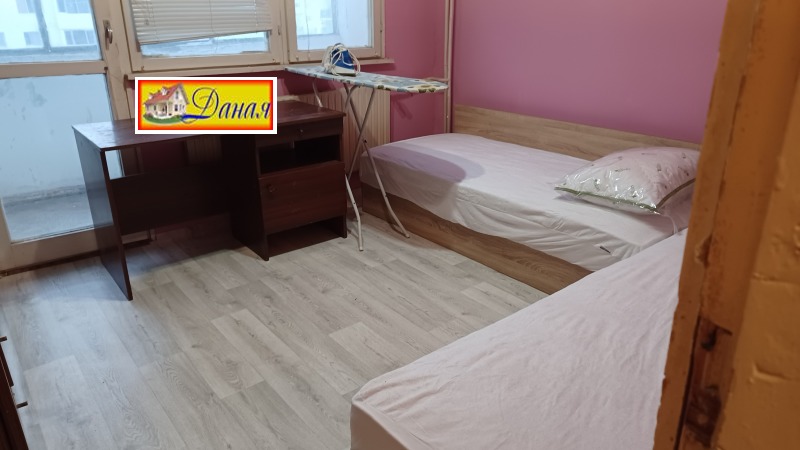 Дава под наем 3-СТАЕН, гр. Враца, Дъбника