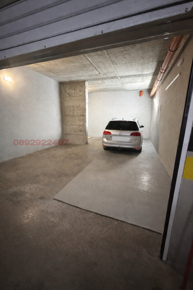 Дава под Наем ГАРАЖ в град Пловдив, Христо Смирненски - 39 кв.м / 150 € » 293.37 лв.