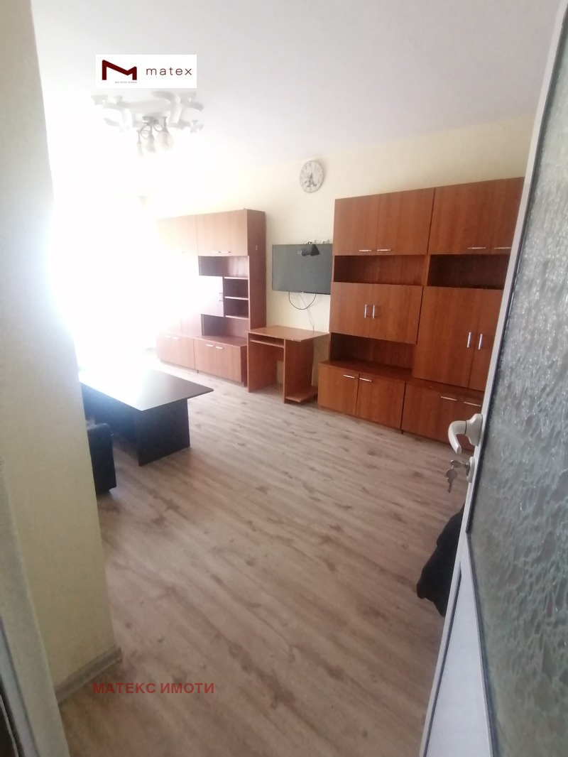 Zu vermieten  1 Schlafzimmer Warna , Wladislaw Warnentschik 1 , 68 qm | 72293595 - Bild [4]