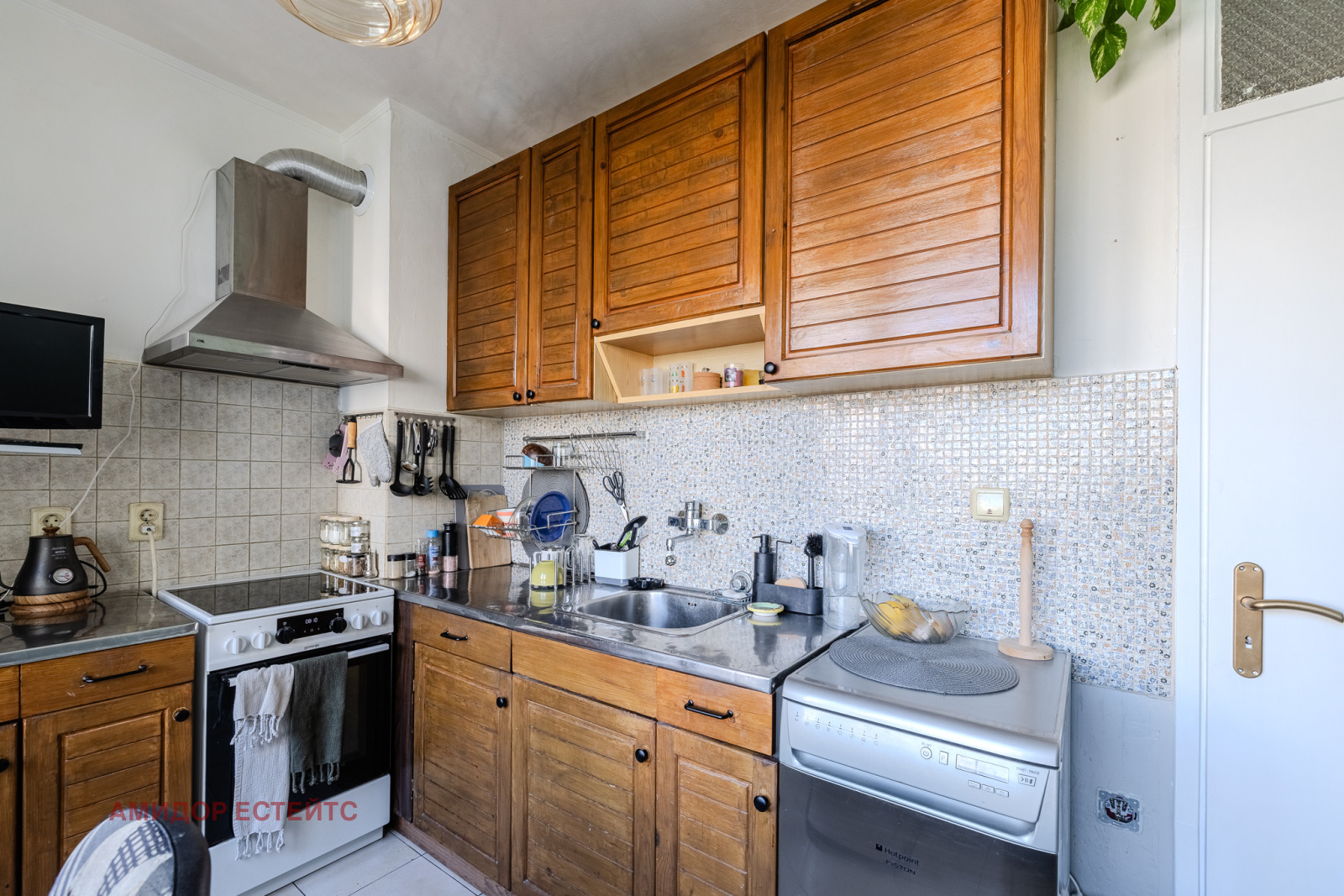 Дава под наем 2-СТАЕН, гр. София, Връбница 2, снимка 10 - Апартаменти - 54326889