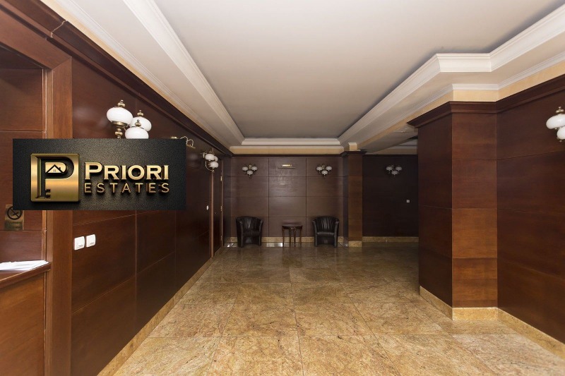 Дава под Наем ОФИС в град София, Изток - 250 кв.м / 1 350 € » 2 640.37 лв., ПРИОРИ ЕСТЕЙТС