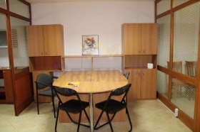 Hivatal Centar, Varna