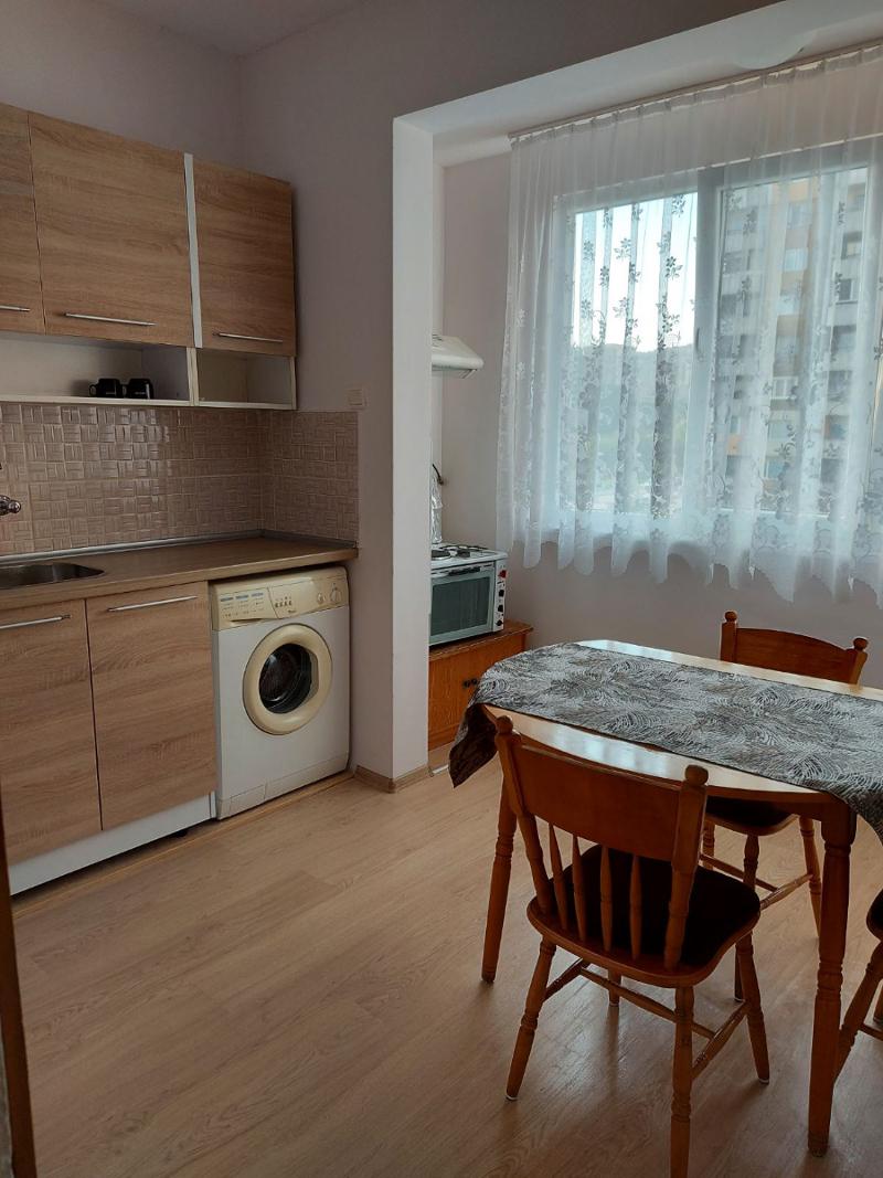 Дава под наем 2-СТАЕН, гр. Варна, Младост 2