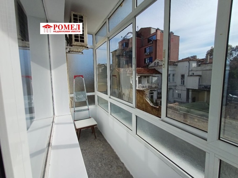 Дава под наем 3-СТАЕН, гр. Варна, Център, снимка 5 - Апартаменти - 52330352