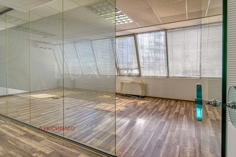 En renta  Oficina Sofia , Gotse Delchev , 604 metros cuadrados | 77378459 - imagen [13]