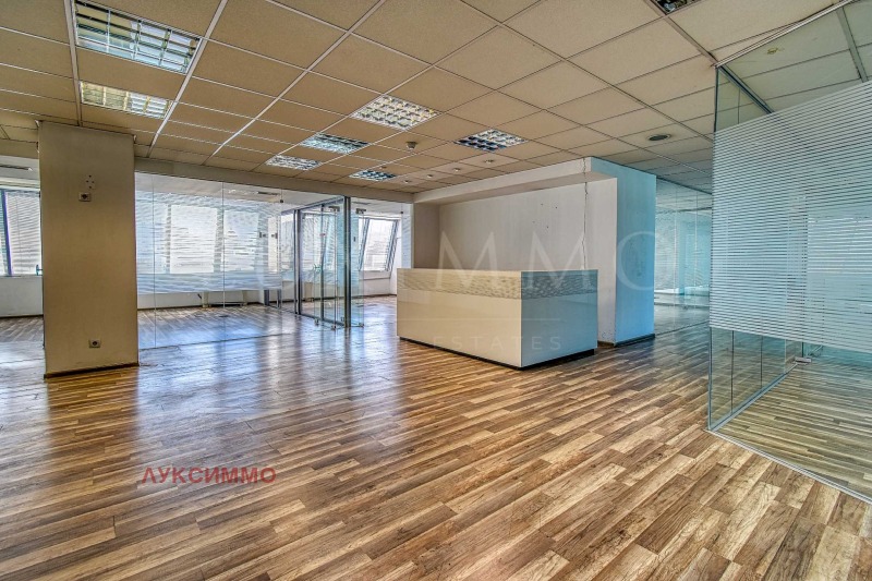 Te huur  Kantoor Sofia , Gotse Deltsjev , 604 m² | 77378459 - afbeelding [3]