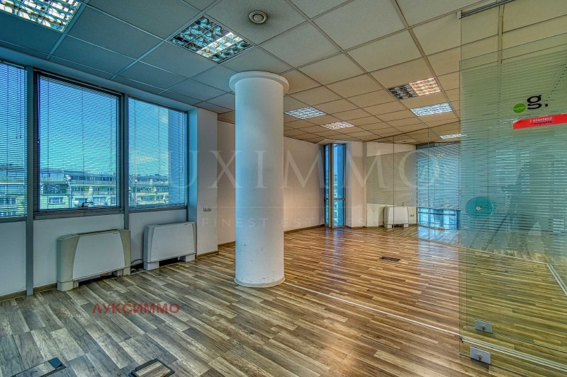 Te huur  Kantoor Sofia , Gotse Deltsjev , 604 m² | 77378459 - afbeelding [8]