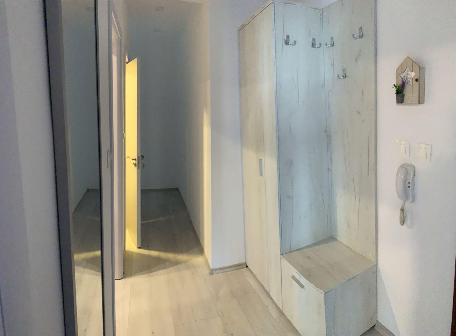 Дава под наем 3-СТАЕН, гр. София, Лагера, снимка 11 - Апартаменти - 54638509