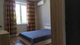 3-стаен град Пловдив, Център 8
