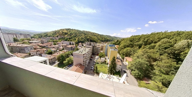 Da affittare  1 camera da letto Gabrovo , Tsentar , 68 mq | 39214637