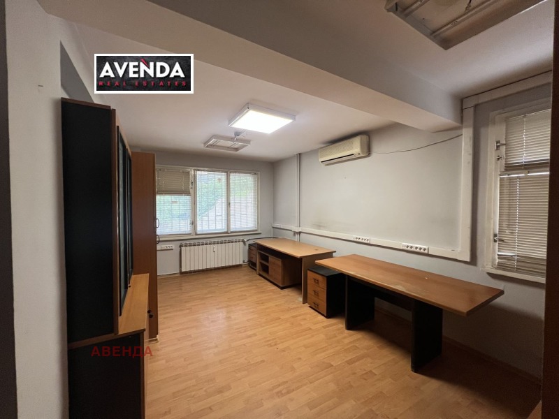 Kiadó  Hivatal Sofia , Strelbishte , 434 négyzetméter | 40368559 - kép [15]