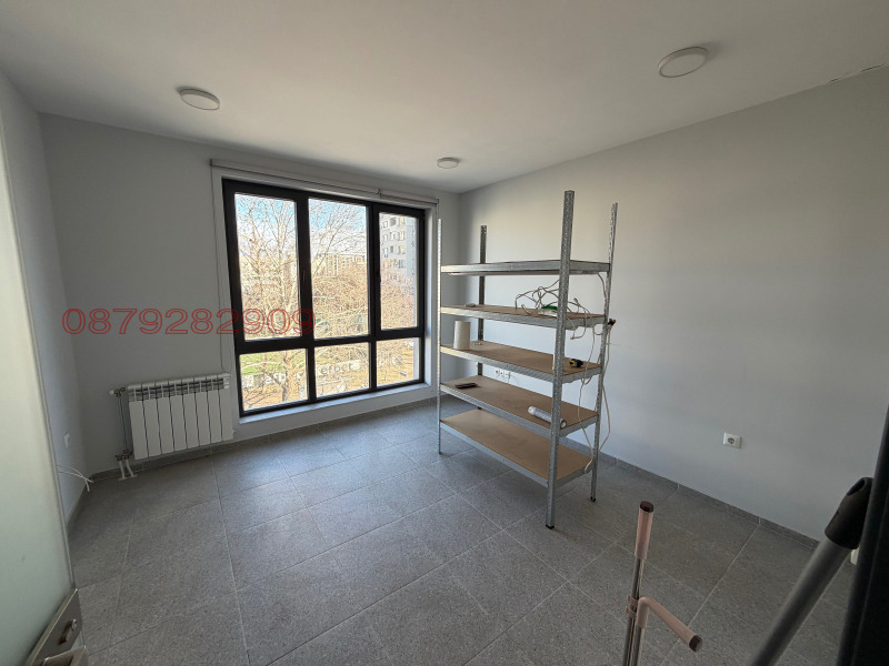 Дава под наем ОФИС, гр. Пловдив, Христо Смирненски, снимка 3 - Офиси - 53530052