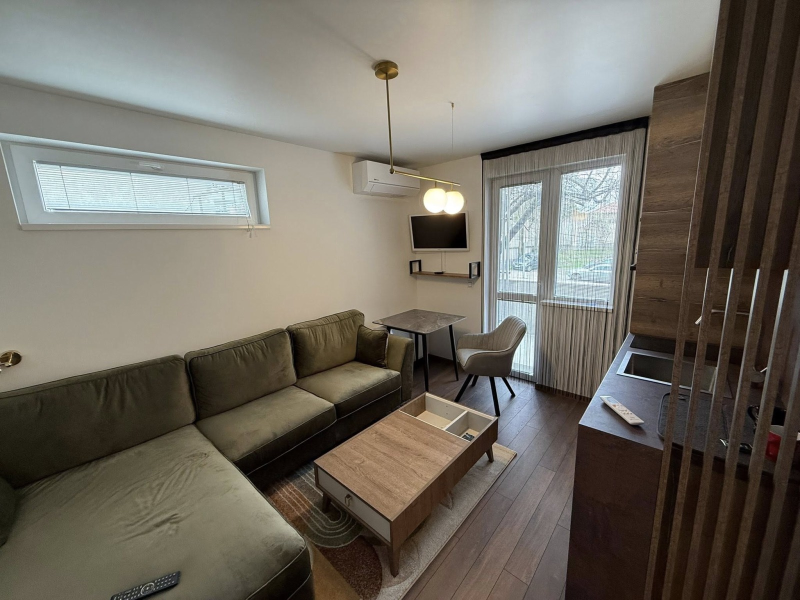 Дава под наем 2-СТАЕН, гр. Благоевград, Идеален център, снимка 3 - Апартаменти - 54293175