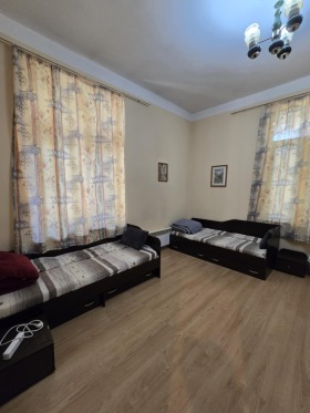 2 camere da letto Tsentar, Sofia 8