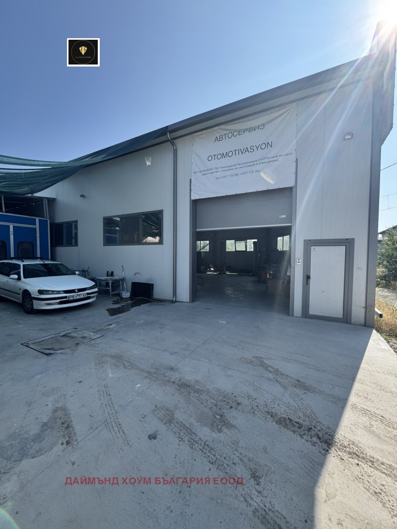 Zu vermieten  Lagerung Plowdiw , Industrialna zona - Sewer , 300 qm | 89709630