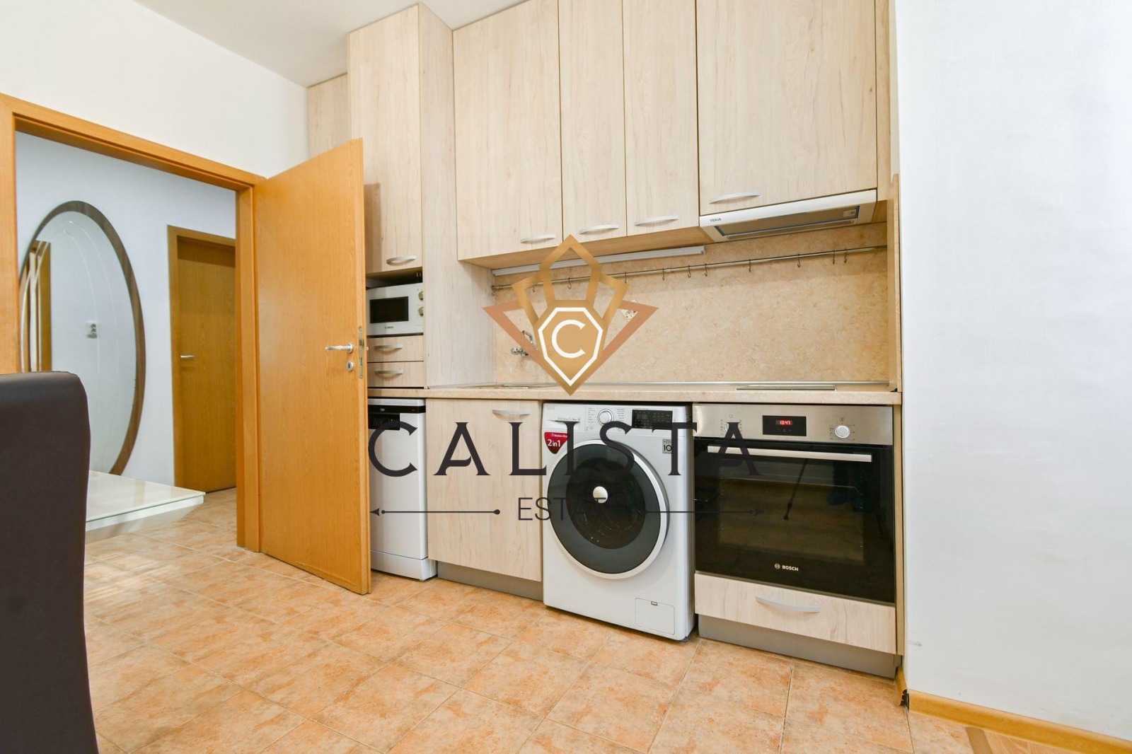 Дава под наем 3-СТАЕН, гр. София, Лозенец, снимка 2 - Апартаменти - 53451633