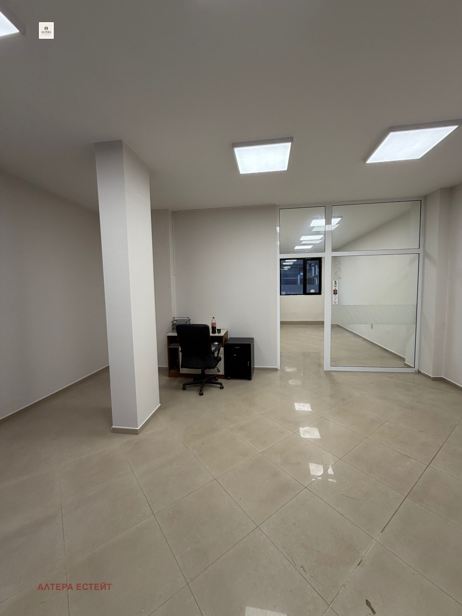 Дава под наем МАГАЗИН, гр. Варна, Гранд Мол, снимка 2 - Магазини - 54310929