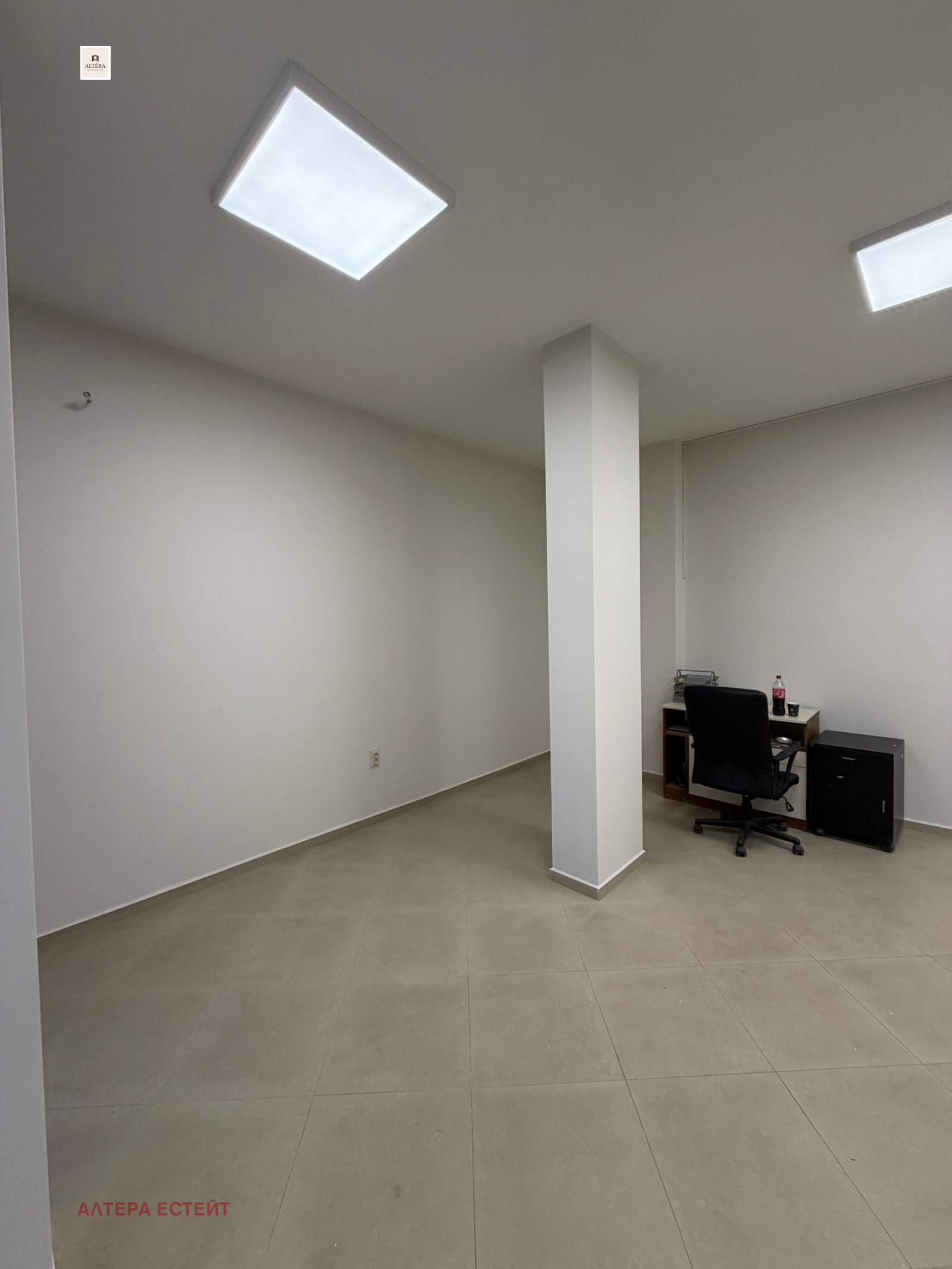 Дава под наем МАГАЗИН, гр. Варна, Гранд Мол, снимка 3 - Магазини - 54310929