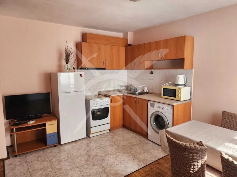 Дава под Наем 2-СТАЕН в град Варна, Спортна зала - 56 кв.м / 475 € » 929.02 лв., ЕКС НВД ООД