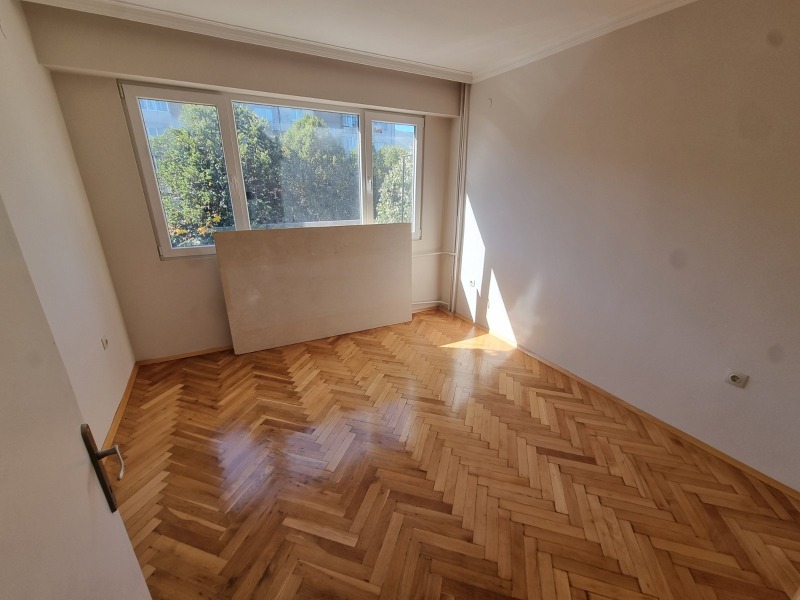 Издаје се  2 спаваће собе Софија , Бакстон , 86 м2 | 74916528 - слика [8]
