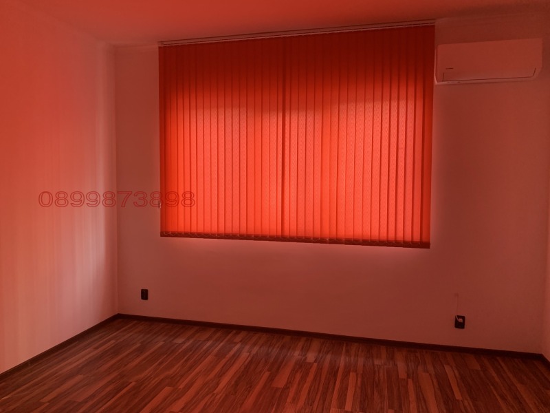 Do wynajęcia  3 sypialnie Sofia , Centar , 100 mkw | 17630849 - obraz [12]