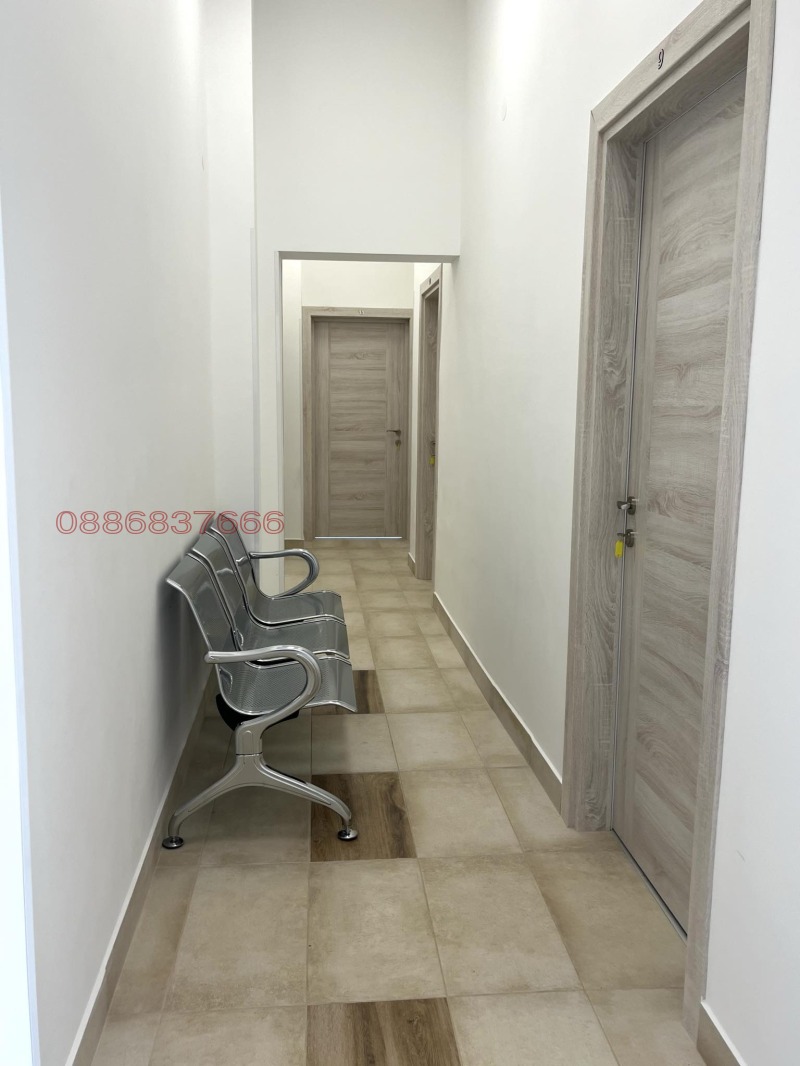 Дава под наем ОФИС, гр. Карлово, област Пловдив, снимка 8 - Офиси - 53199020