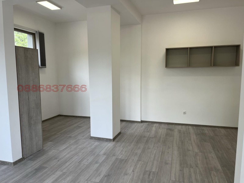 Дава под наем ОФИС, гр. Карлово, област Пловдив, снимка 6 - Офиси - 53199020
