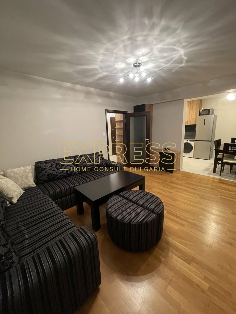 Дава под Наем 4-СТАЕН в град София, Център - 140 кв.м / 1 300 € » 2 542.58 лв., ЕКСПРЕС ДОМ КОНСУЛТ БЪЛГАРИЯ