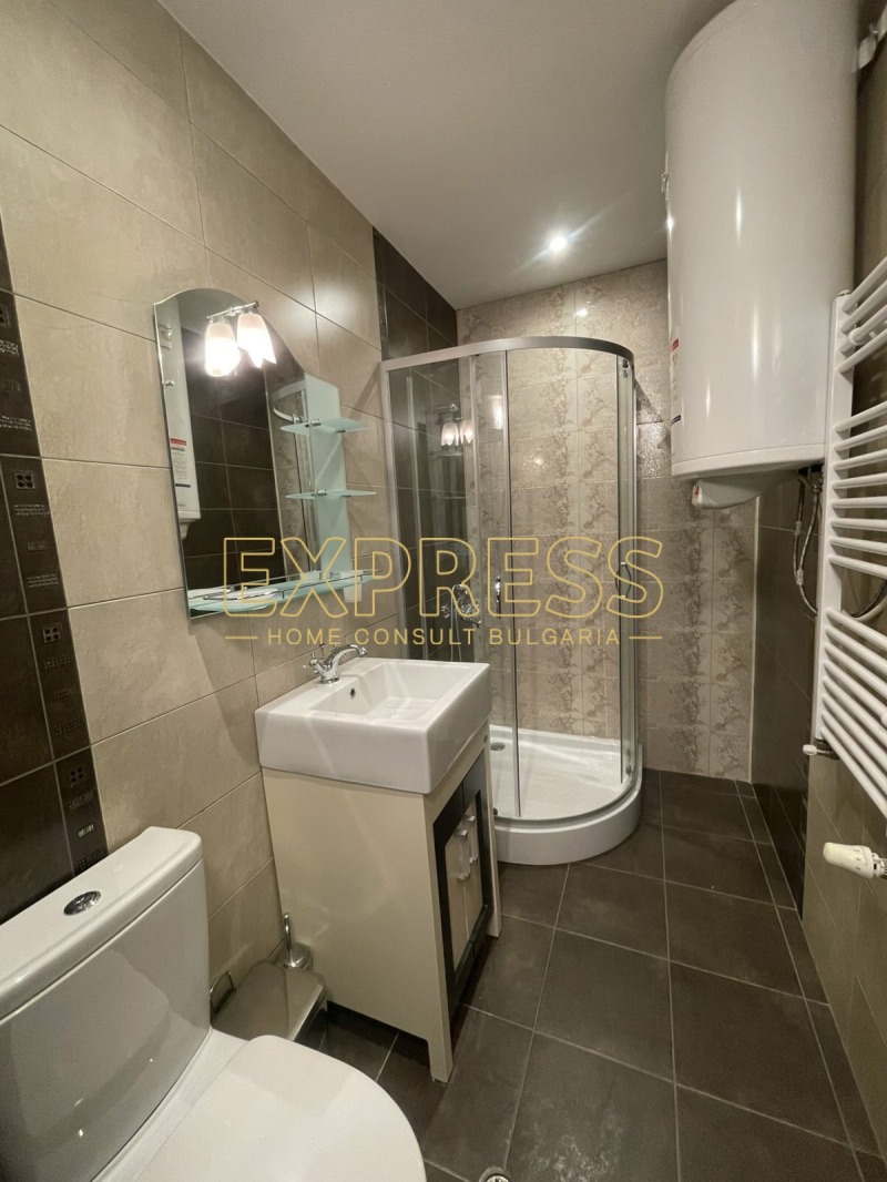 Дава под наем 4-СТАЕН, гр. София, Център, снимка 8 - Апартаменти - 52333437